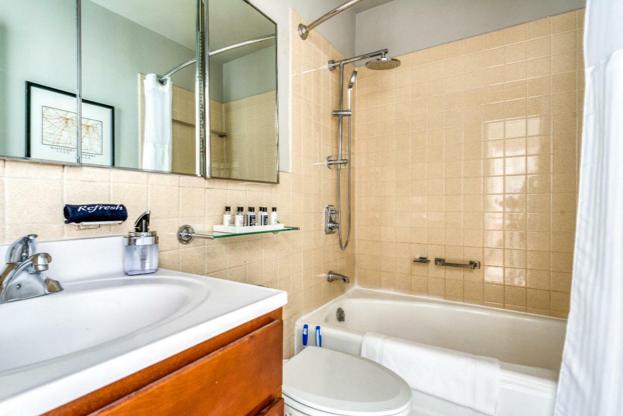 Mint House At 800 Tower - 4* Louisville